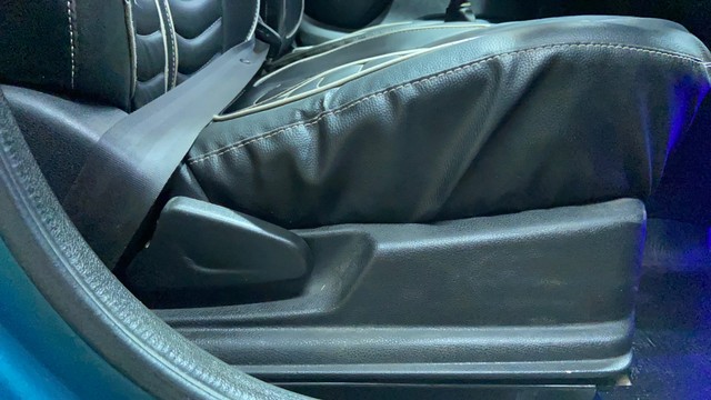 Second-hand 2019 Renault KWID Climber 1.0 MT Opt BSIV for sale in Surat-2