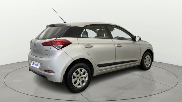 Second-hand 2016 Hyundai i20 Sportz 1.2 for sale in New Delhi-13