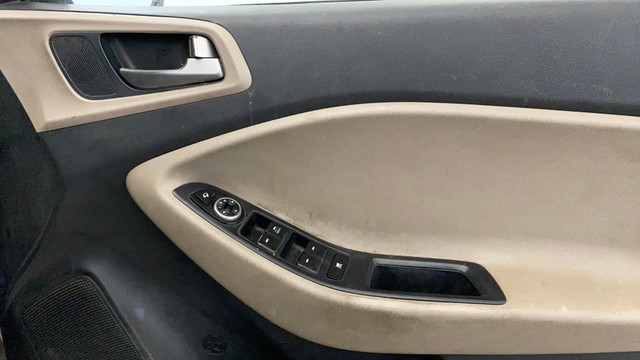 Second-hand 2016 Hyundai i20 Sportz 1.2 for sale in New Delhi-10