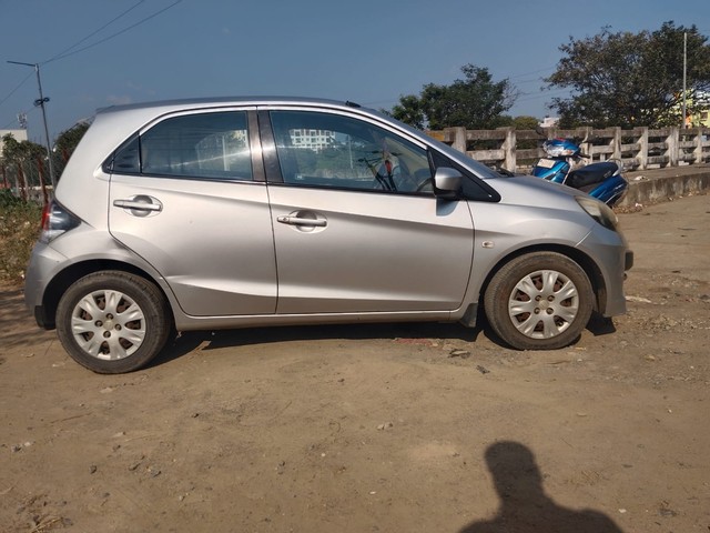 Second-hand 2013 Honda Brio S MT for sale in Chennai-1