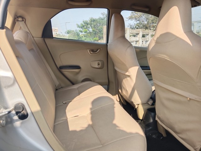 Second-hand 2013 Honda Brio S MT for sale in Chennai-17