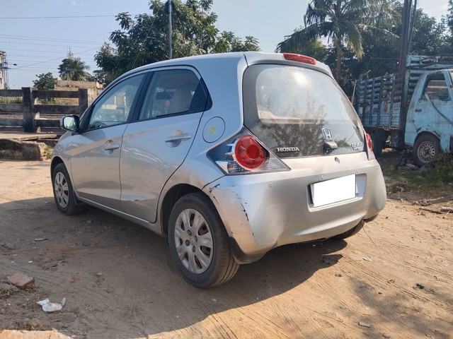Second-hand 2013 Honda Brio S MT for sale in Chennai-3
