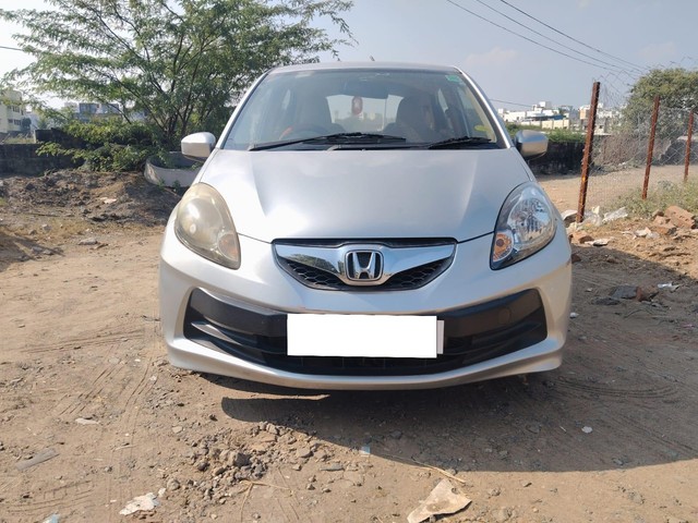 Second-hand 2013 Honda Brio S MT for sale in Chennai-6