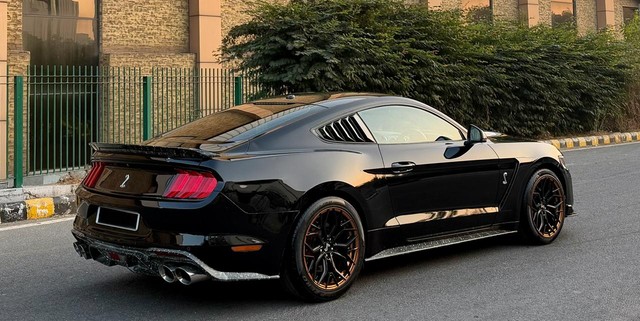 Second-hand 2019 Ford Mustang V8 for sale in New Delhi-2