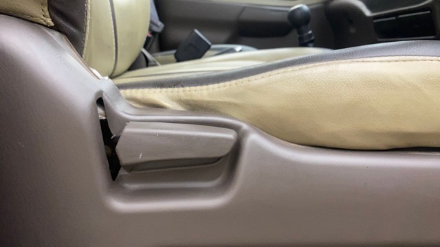 Second-hand 2012 Maruti Suzuki Zen Estilo VXI BSIV for sale in Hyderabad-4