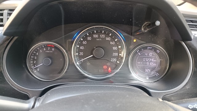 Second-hand 2022 Honda City V MT for sale in Coimbatore-19