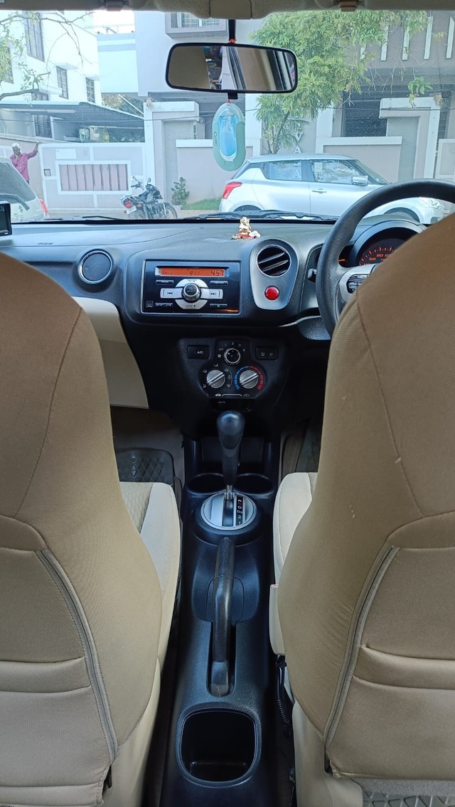 Second-hand 2014 Honda Amaze VX AT i-Vtech for sale in Coimbatore-9