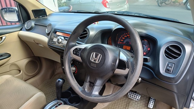 Second-hand 2014 Honda Amaze VX AT i-Vtech for sale in Coimbatore-15