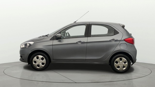 Second-hand 2018 Tata Tiago 1.2 Revotron XZ for sale in Lucknow-16