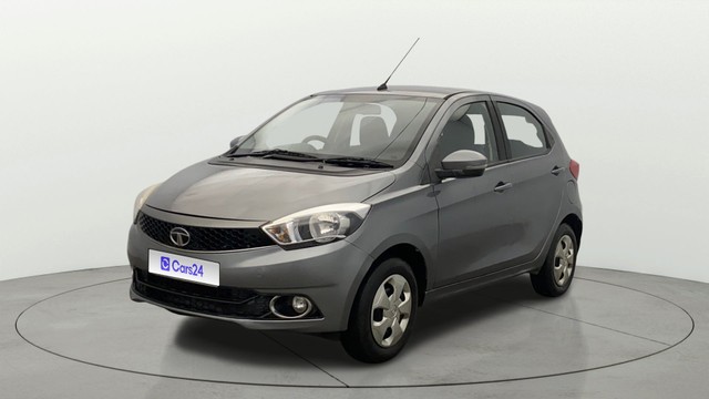 Second-hand 2018 Tata Tiago 1.2 Revotron XZ for sale in Lucknow-17