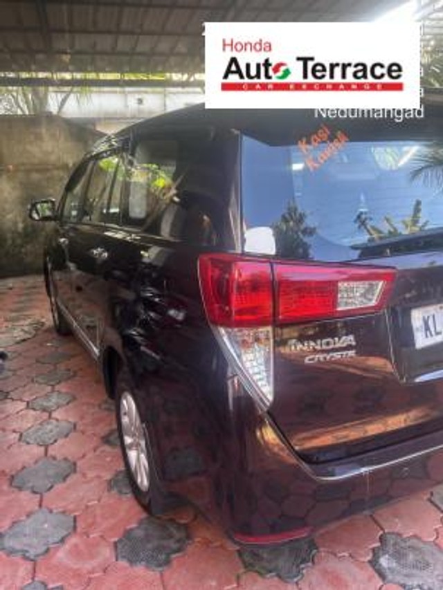Second-hand 2018 Toyota Innova Crysta 2.4 ZX MT BSIV for sale in Thiruvananthapuram-5