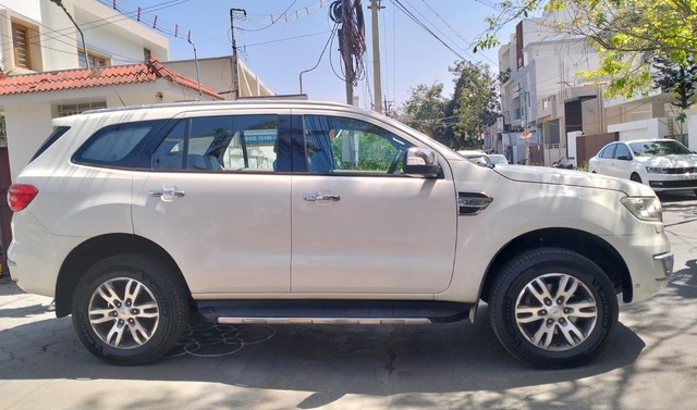 Second-hand 2016 Ford Endeavour 3.2 Titanium AT 4X4 for sale in Coimbatore-13
