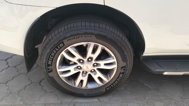 Second-hand 2016 Ford Endeavour 3.2 Titanium AT 4X4 for sale in Coimbatore-7