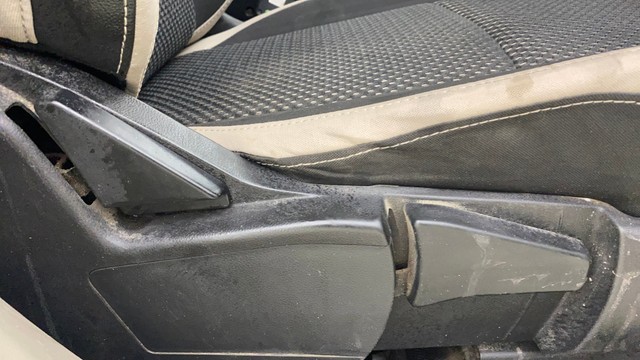 Second-hand 2021 Renault Triber RXZ EASY-R AMT BSVI for sale in Ahmedabad-4