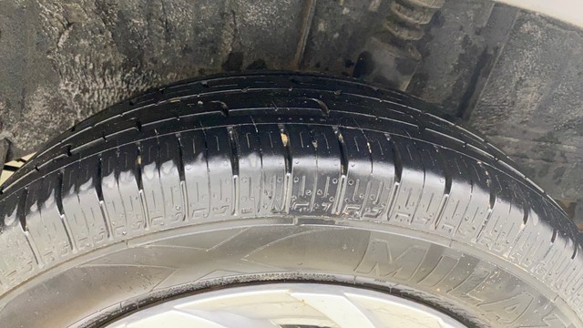 Second-hand 2021 Renault Triber RXZ EASY-R AMT BSVI for sale in Ahmedabad-3