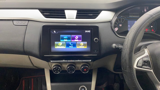 Second-hand 2021 Renault Triber RXZ EASY-R AMT BSVI for sale in Ahmedabad-2