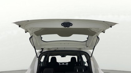 Second-hand 2021 Renault Triber RXZ EASY-R AMT BSVI for sale in Ahmedabad