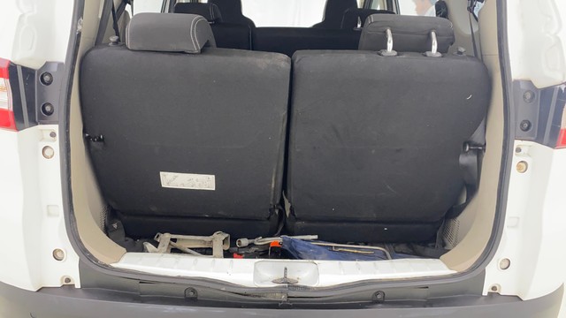 Second-hand 2021 Renault Triber RXZ EASY-R AMT BSVI for sale in Ahmedabad-21