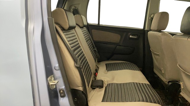 Second-hand 2015 Maruti Suzuki Wagon R VXI BS IV for sale in Lucknow-16