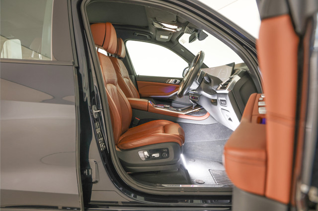 Second-hand 2024 BMW X7 xDrive40i M Sport for sale in Gurgaon-11