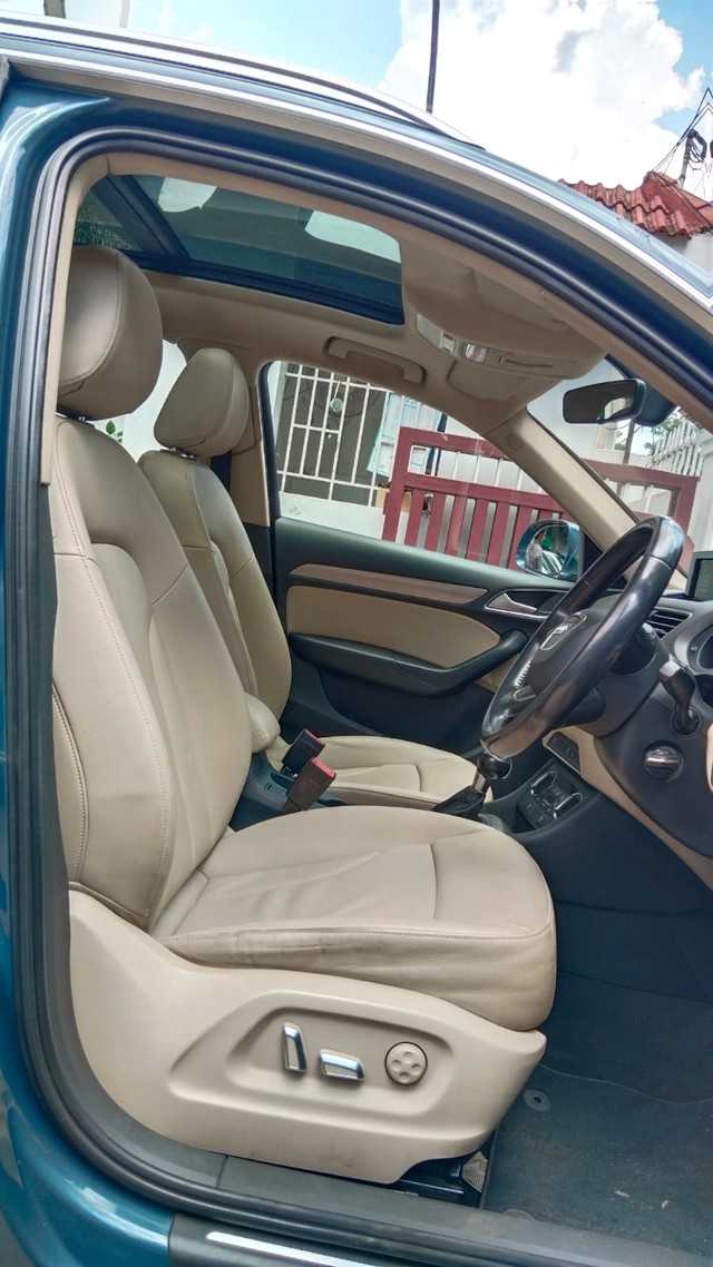 Second-hand 2018 Audi Q3 35 TDI Quattro Premium Plus for sale in Coimbatore-16