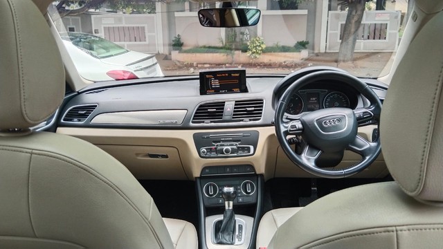 Second-hand 2018 Audi Q3 35 TDI Quattro Premium Plus for sale in Coimbatore-19