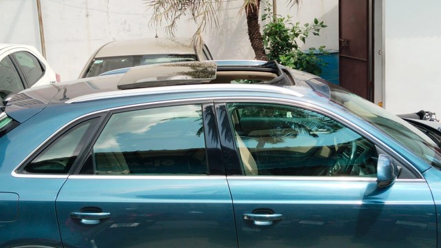 Second-hand 2018 Audi Q3 35 TDI Quattro Premium Plus for sale in Coimbatore-9