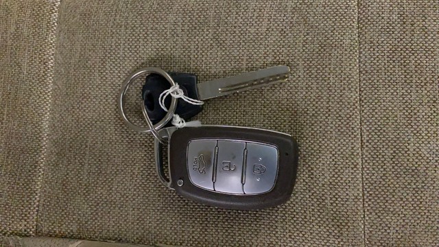 Second-hand 2015 Hyundai Verna 1.6 VTVT S Option for sale in New Delhi-21