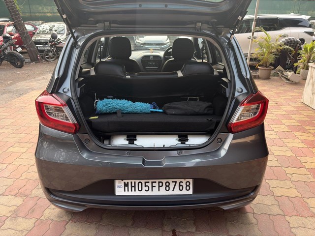 Second-hand 2024 Tata Tiago XM CNG for sale in Thane-17