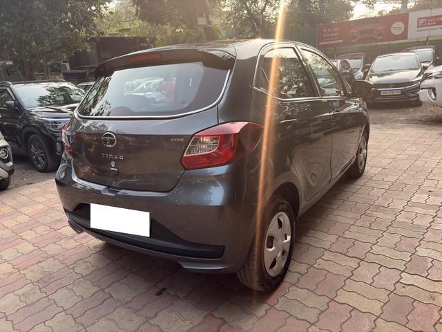Second-hand 2024 Tata Tiago XM CNG for sale in Thane-20