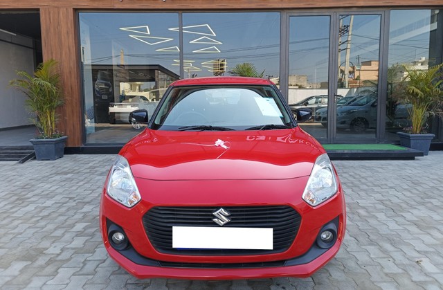 Second-hand 2020 Maruti Swift VXI for sale in Ludhiana-3