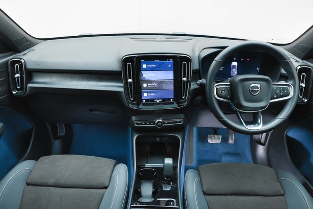 Second-hand 2024 Volvo EC40 E80 for sale in Gurgaon-9