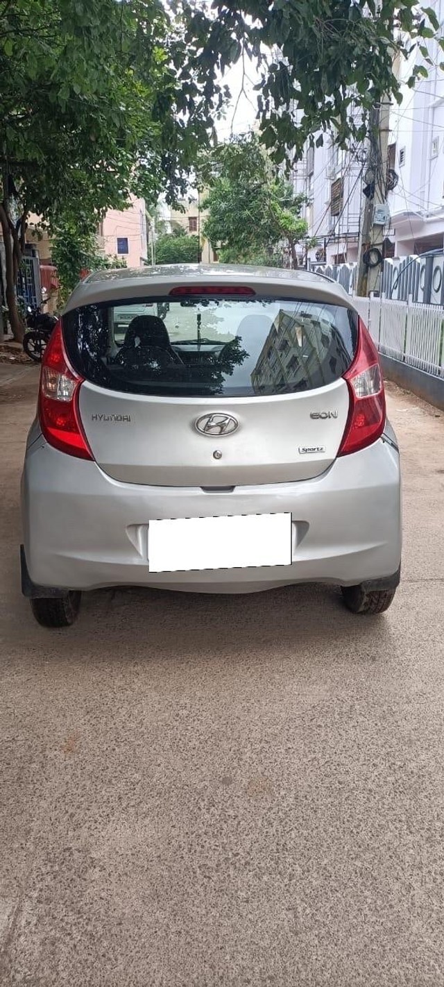 Hyundai EON Sportz Second-hand 2015 Hyundai EON Sportz for sale in Hyderabad-1