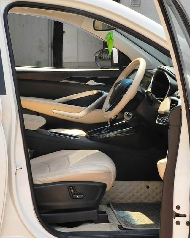 MG Hector Sharp AT BSIV Second-hand 2019 MG Hector Sharp AT BSIV for sale in Mira Road-5