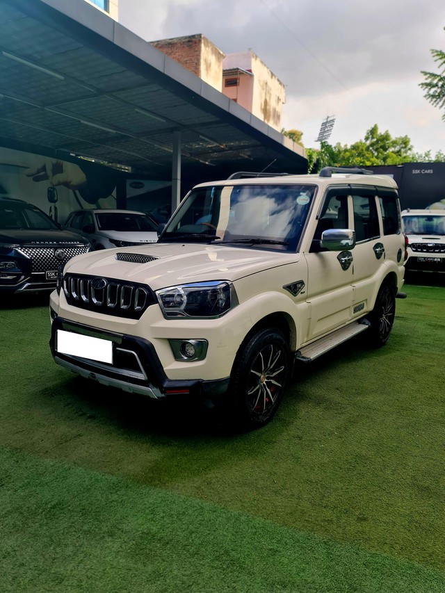 Second-hand 2021 Mahindra Scorpio S5 for sale in Lucknow-2