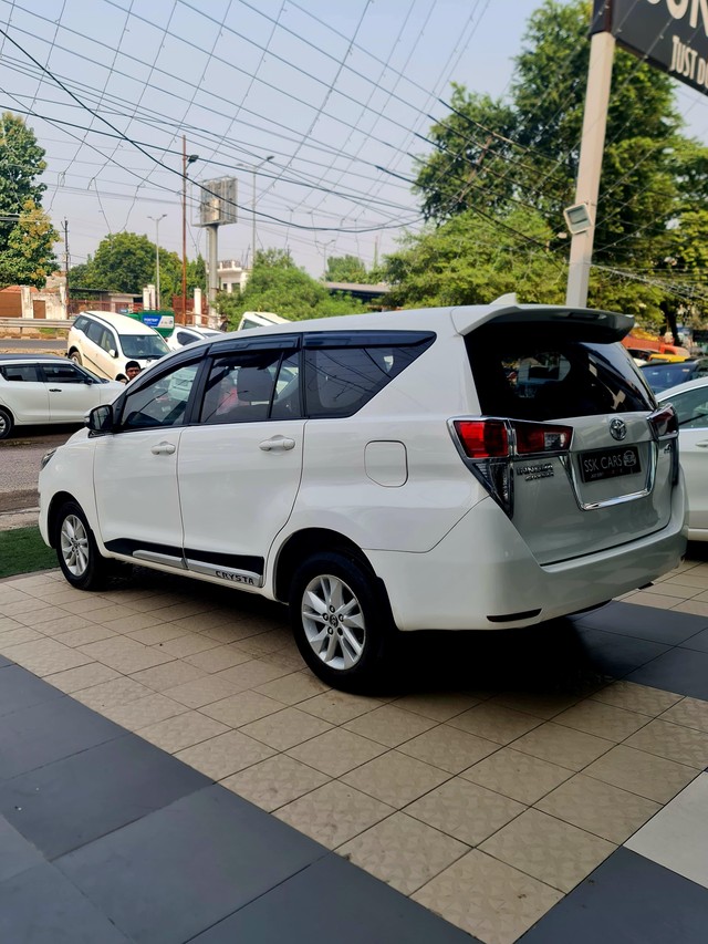 Second-hand 2016 Toyota Innova 2.5 G (Diesel) 7 Seater BS IV for sale in Lucknow-9