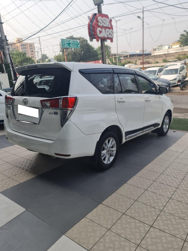 Second-hand 2016 Toyota Innova 2.5 G (Diesel) 7 Seater BS IV for sale in Lucknow-7