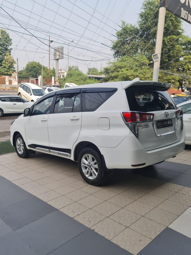 Second-hand 2016 Toyota Innova 2.5 G (Diesel) 7 Seater BS IV for sale in Lucknow-2