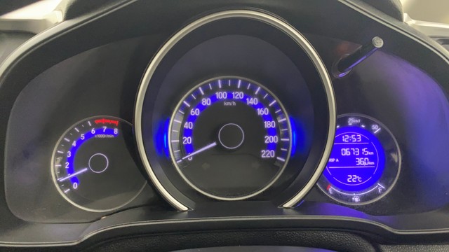 Second-hand 2017 Honda WR-V i-VTEC VX for sale in Ahmedabad-11