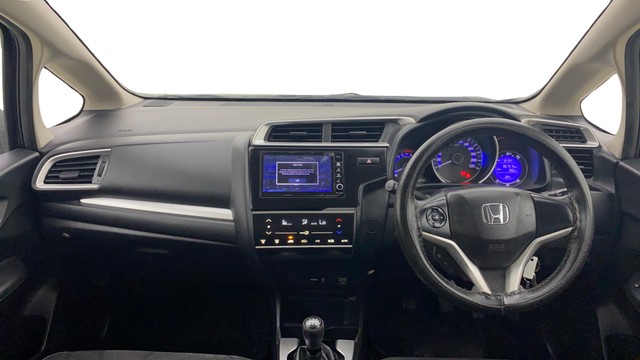 Second-hand 2017 Honda WR-V i-VTEC VX for sale in Ahmedabad-10