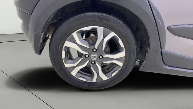 Second-hand 2017 Honda WR-V i-VTEC VX for sale in Ahmedabad-24