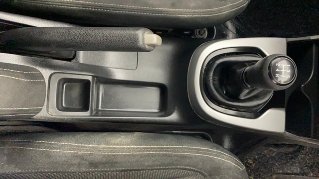 Second-hand 2017 Honda WR-V i-VTEC VX for sale in Ahmedabad-13