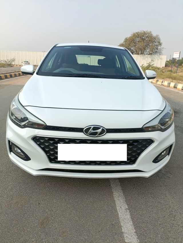 Second-hand 2019 Hyundai i20 Asta Option Diesel for sale in Hyderabad-4