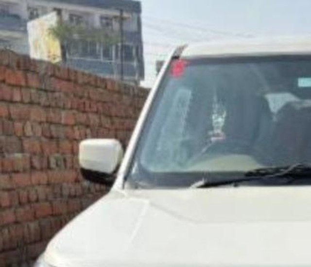Second-hand 2024 Mahindra Bolero B4 for sale in Kasganj-4