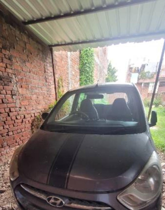 Hyundai Grand i10 Magna Second-hand 2014 Hyundai Grand i10 Magna for sale in Fatehpur-0