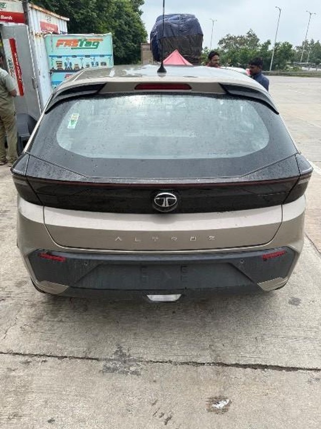 Second-hand 2025 Tata Altroz Pure Diesel for sale in Guntur-1