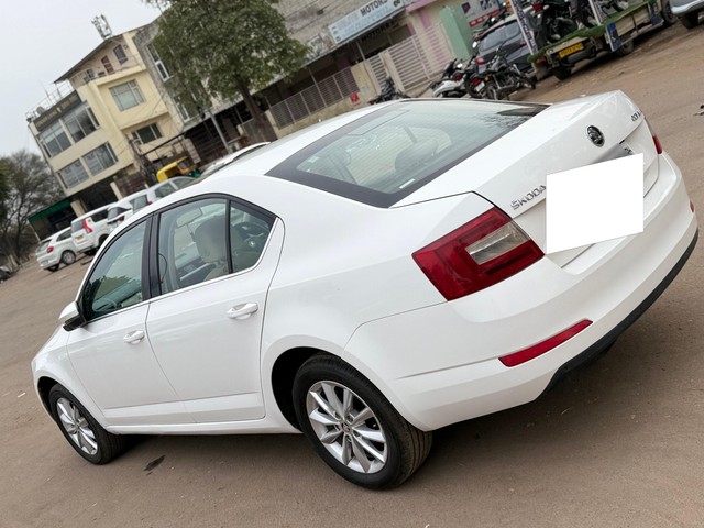 Second-hand 2015 Skoda Octavia Corporate Edition Diesel for sale in Sirsa-3