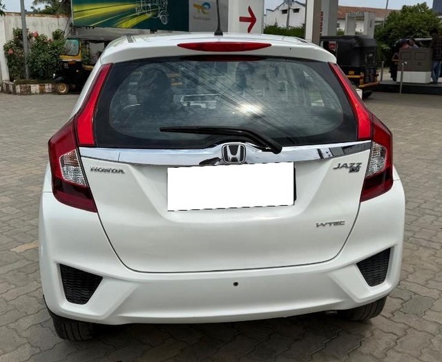 Second-hand 2018 Honda Jazz V CVT for sale in Mysore-9