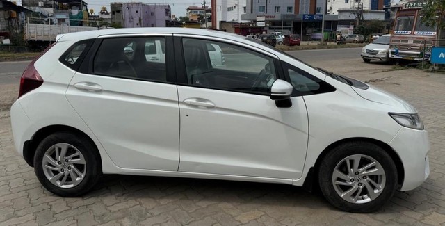 Second-hand 2018 Honda Jazz V CVT for sale in Mysore-1