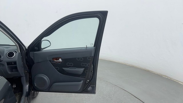 Second-hand 2015 Maruti Suzuki Alto 800 LXi for sale in Pune-16